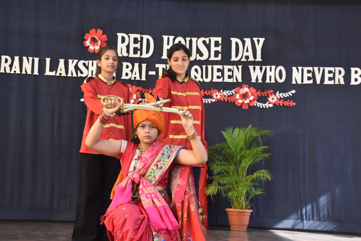  RED HOUSE DAY - SEP 2026
